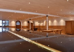 Neue Akustikdecke im Saal